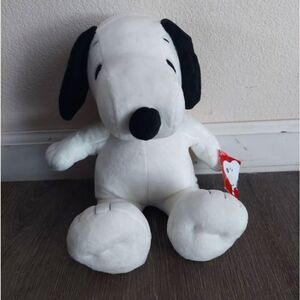 Kohl’s Cares Peanuts Snoopy Plush New